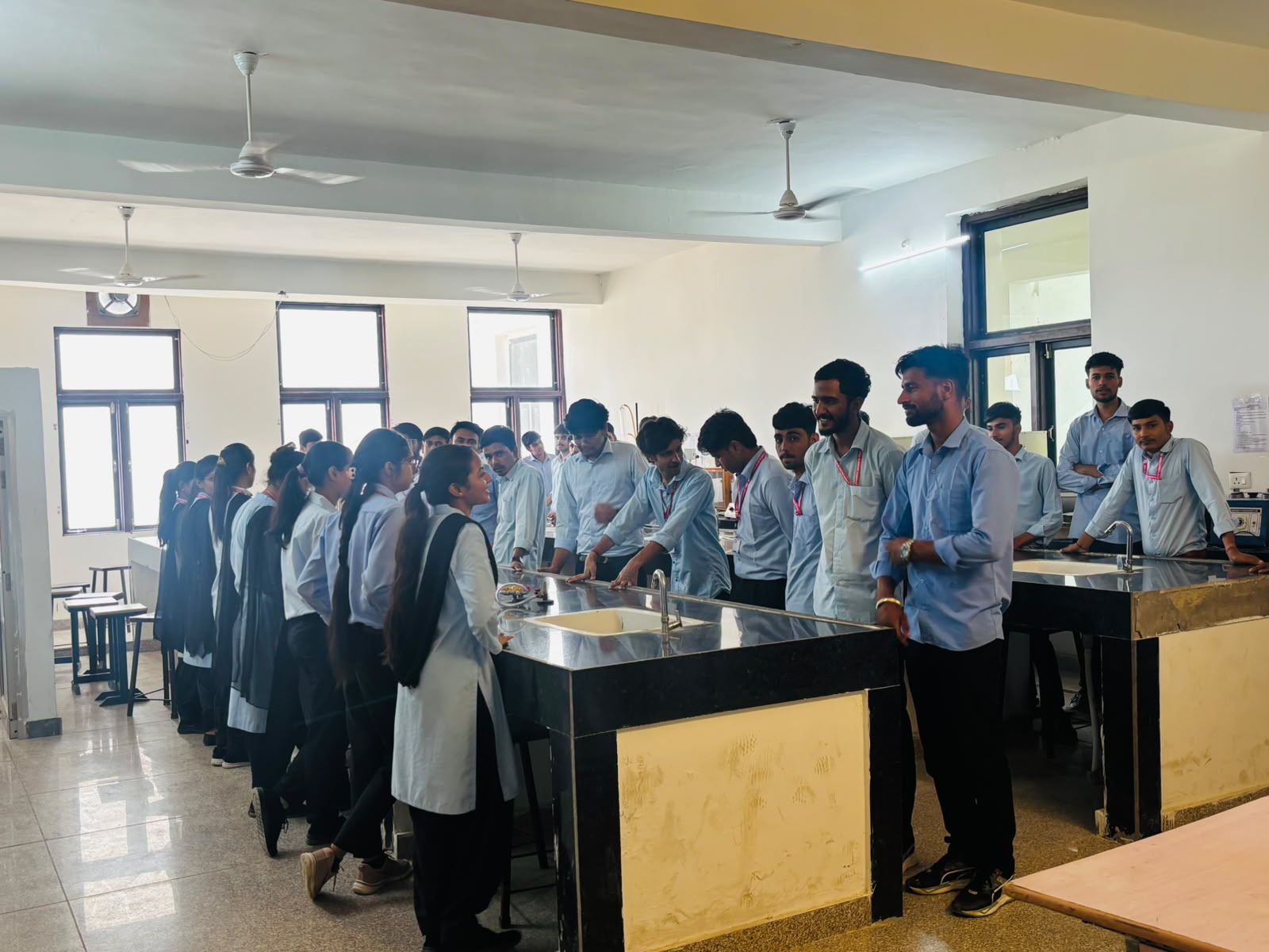 MGGC Sikar pharmacy lab practical learning for B.Pharm and D.Pharm students